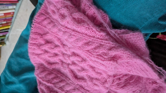 🧶 Les mouvements féministes et le tricot : une histoire entrelacée