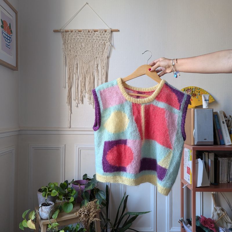 Ärmelloser Pullover von Vasarely - Strickmuster - Intarsia