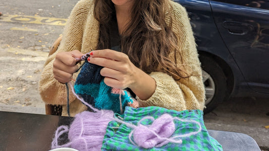 🧶 Astuces pour tricoter des vêtements colorés pour enfants (sans fausse note !)