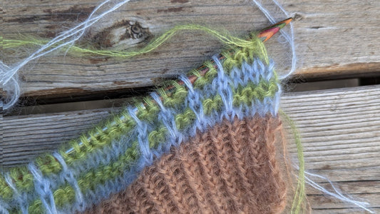 Comment faire un point de chaînette au tricot ? Tutoriel pas à pas